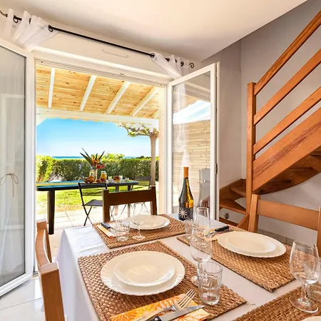 Prunete - Piscine - Vue Nyaraló *